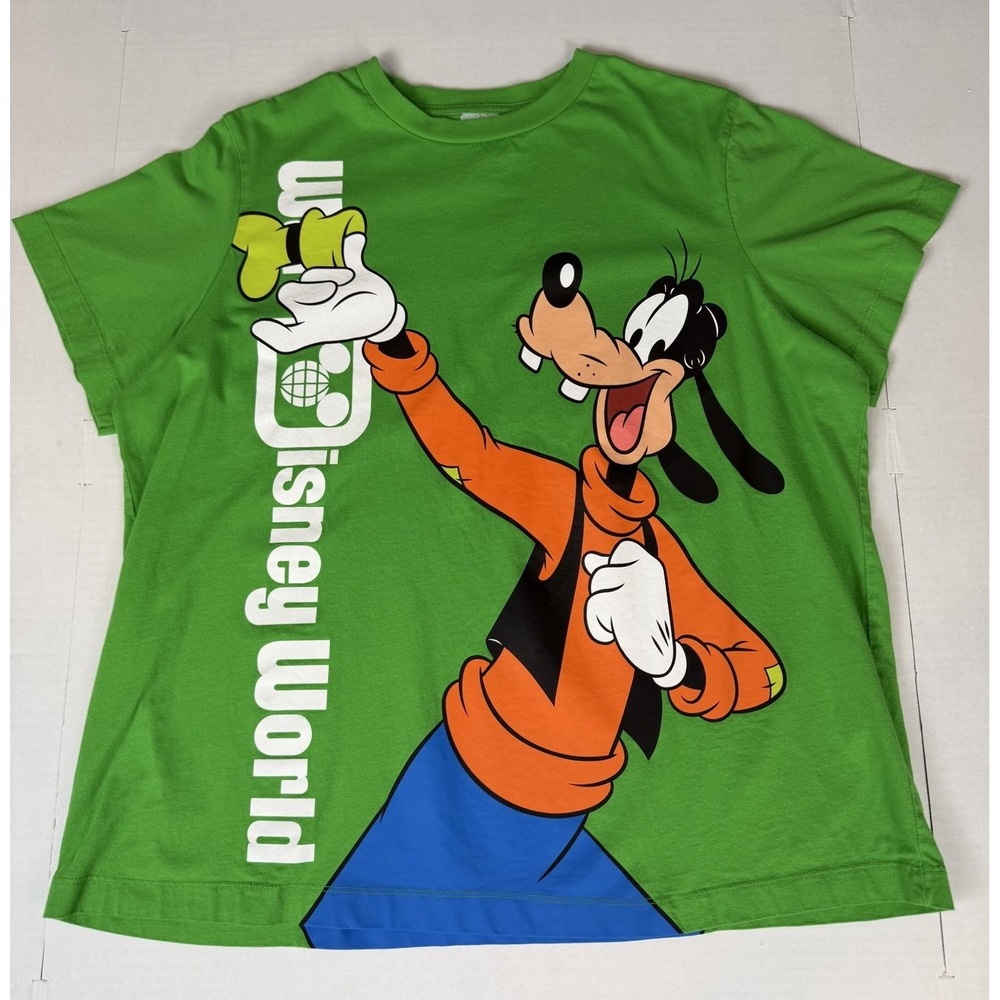 Disney World Resort Goofy Graphic T-Shirt Green Short Sleeve Crew Neck Large